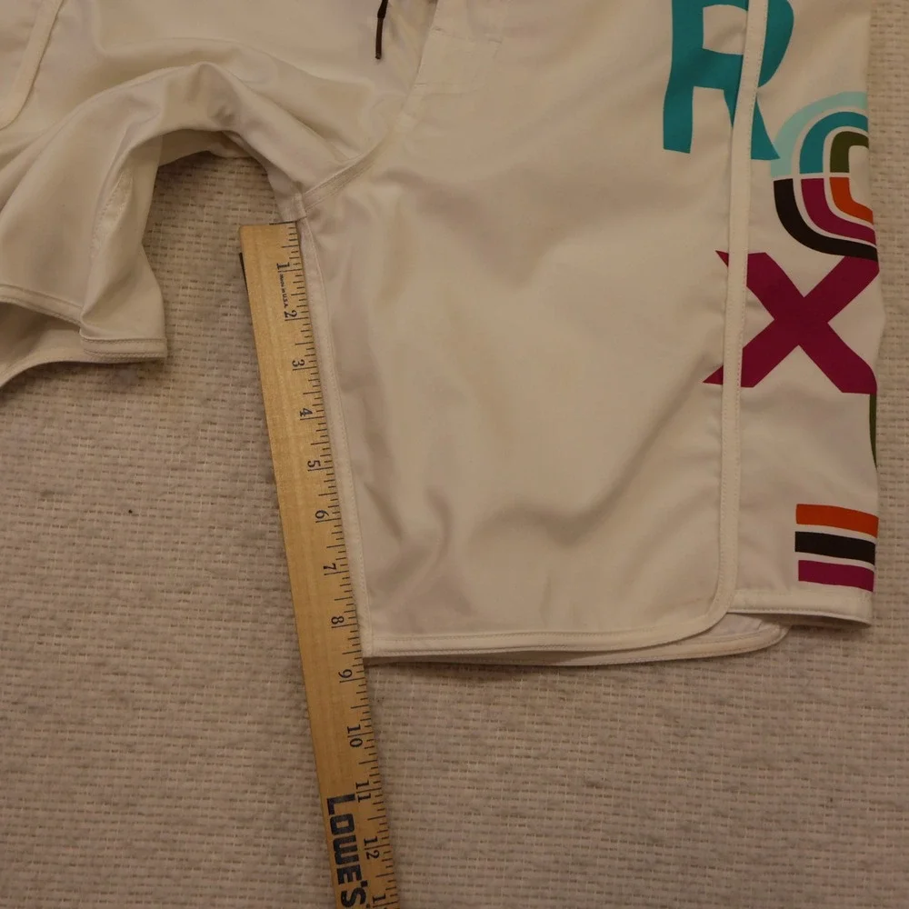 Roxy Women 9 Board Shorts White Graphic Logo Retro Surf L601493L